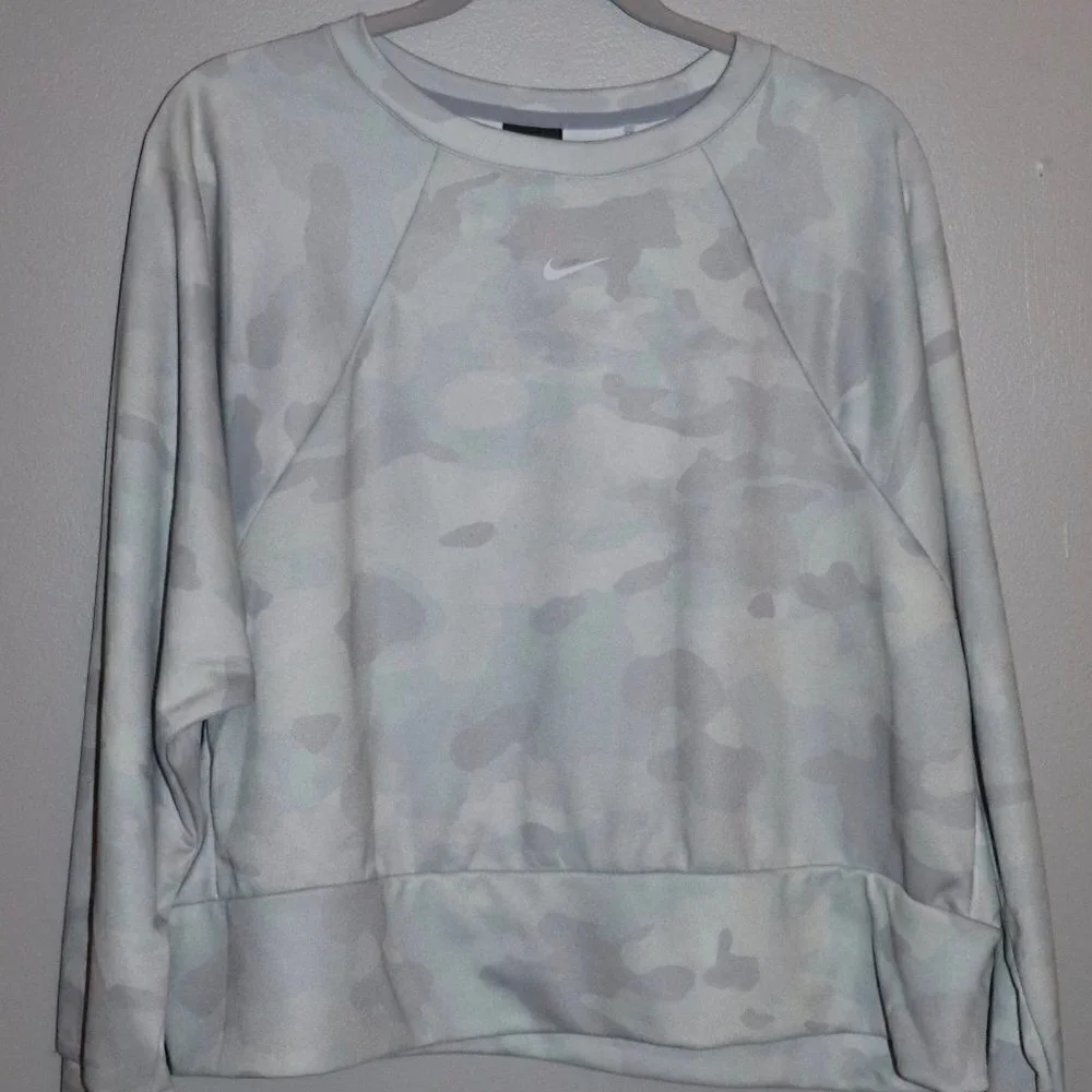 Nike Dri Fit Camo Sweatshirt Size XL